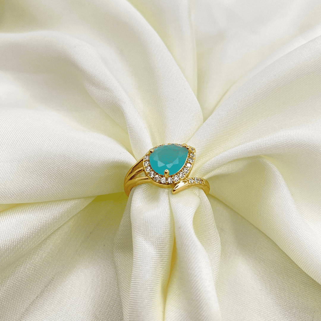 GOLDEN ABYSS STONE RING