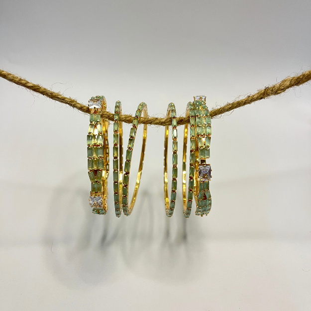MINT ROYAL BANGLES SET