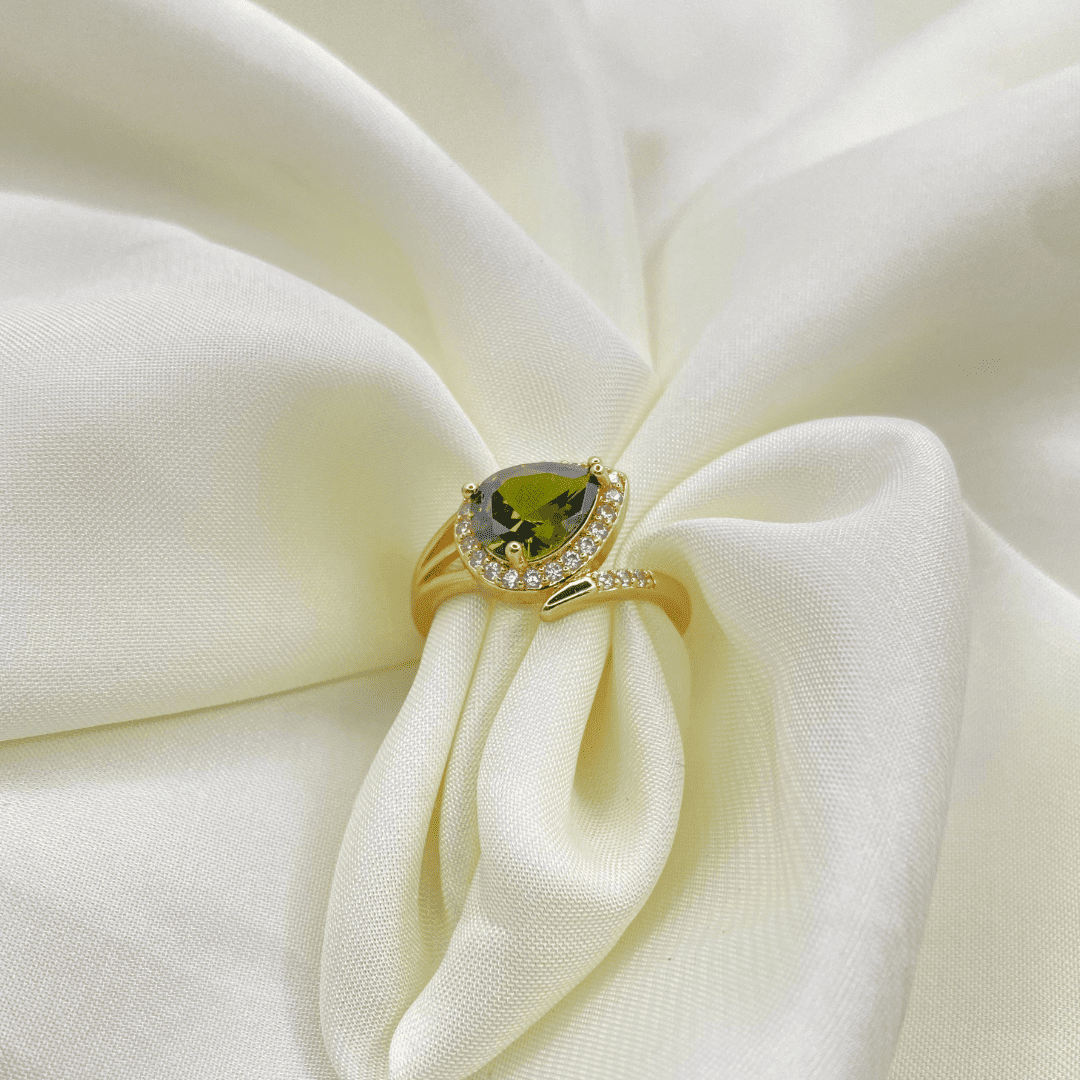 GOLDEN ABYSS STONE RING