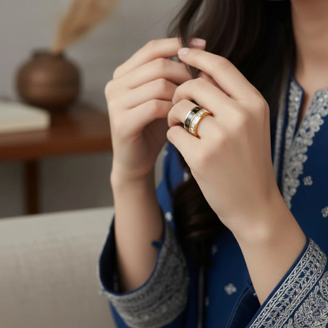 Roma Noir Double Layered Ring