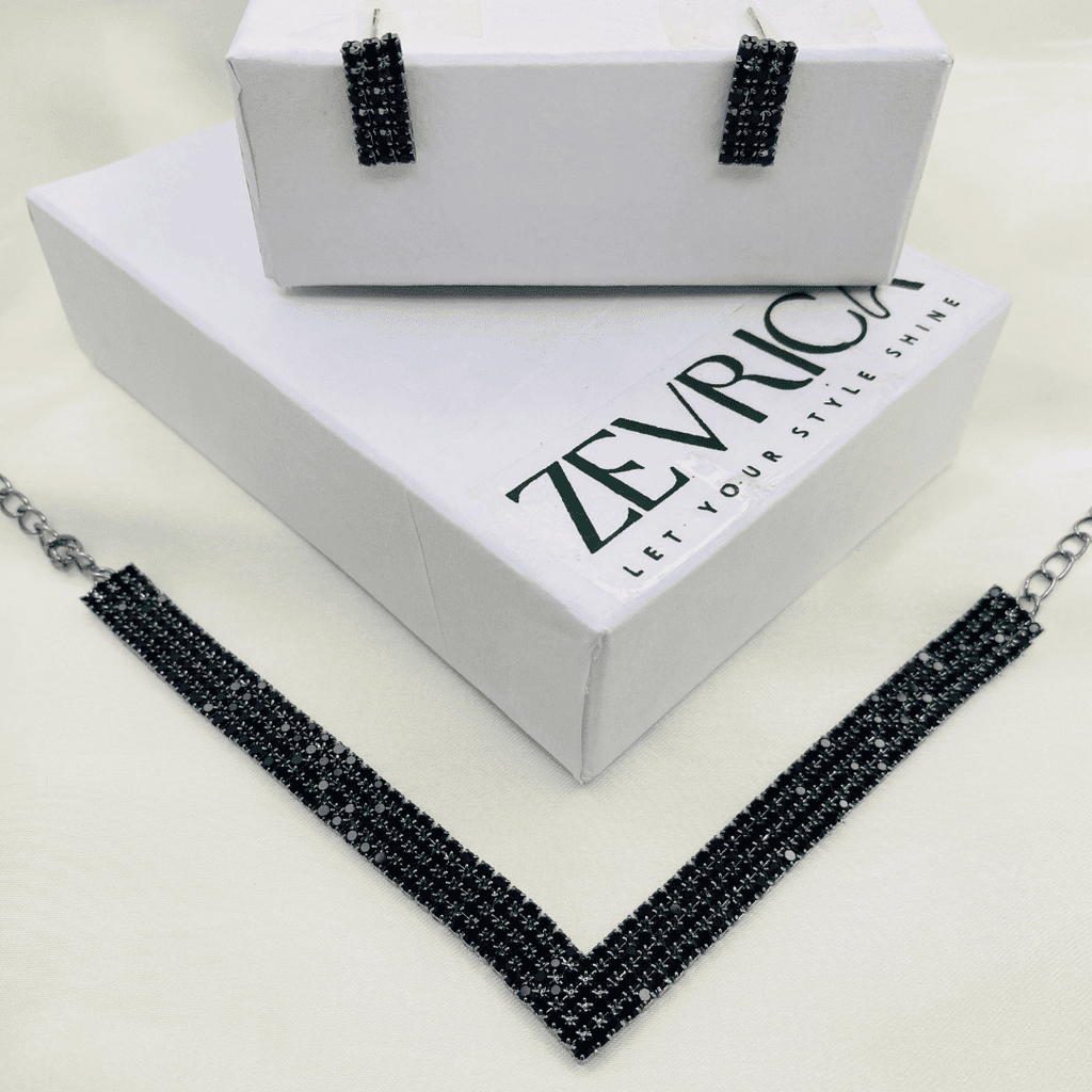 Velvet Noir Necklace Set