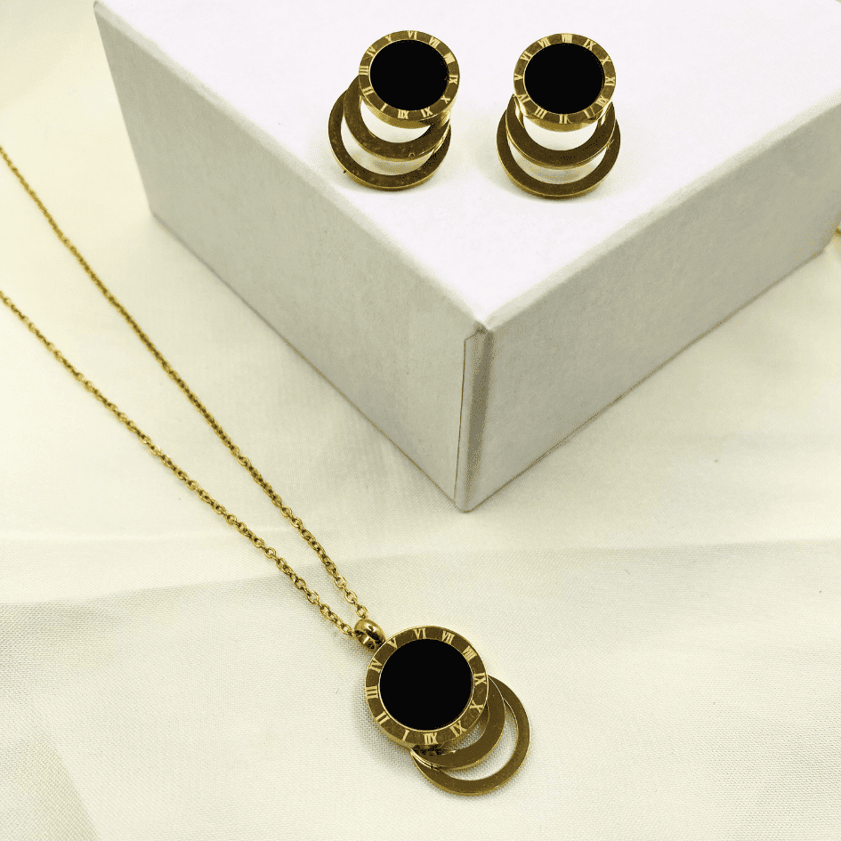 Black Empress Pendant Set