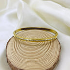 Linear Prism | Handcuff