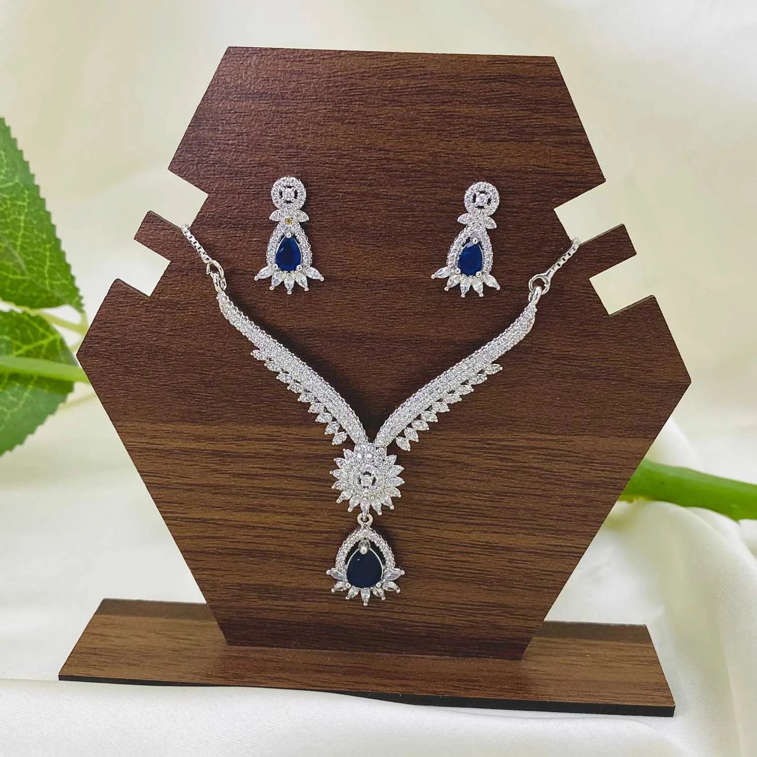 The Zenith | Necklace Set