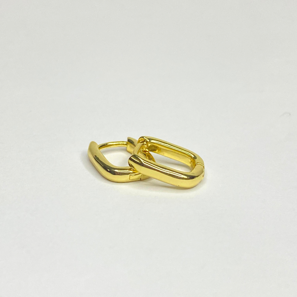 TIMELESS CURVE GOLDEN EARRINGS